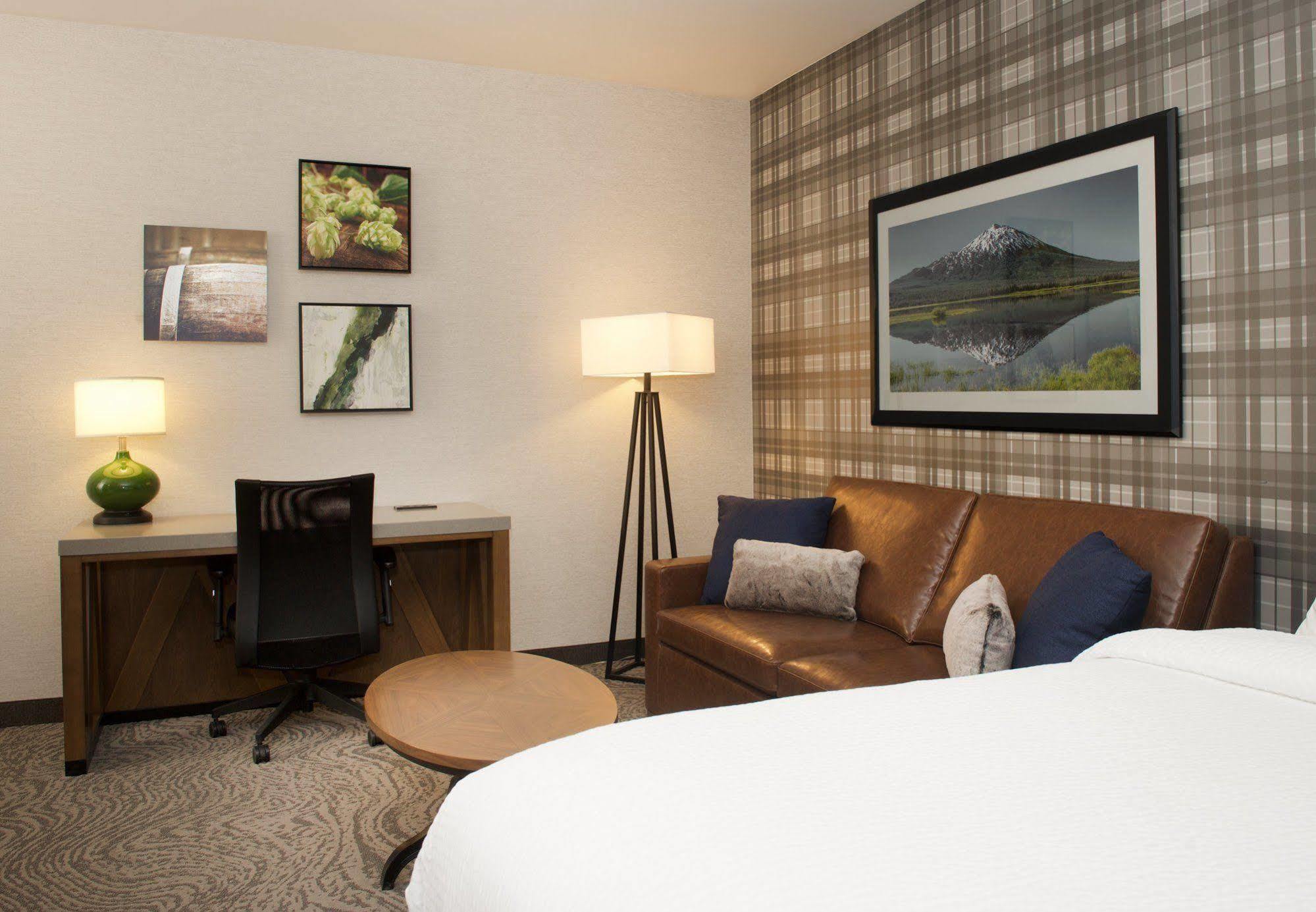 Springhill Suites By Marriott Bend Zewnętrze zdjęcie